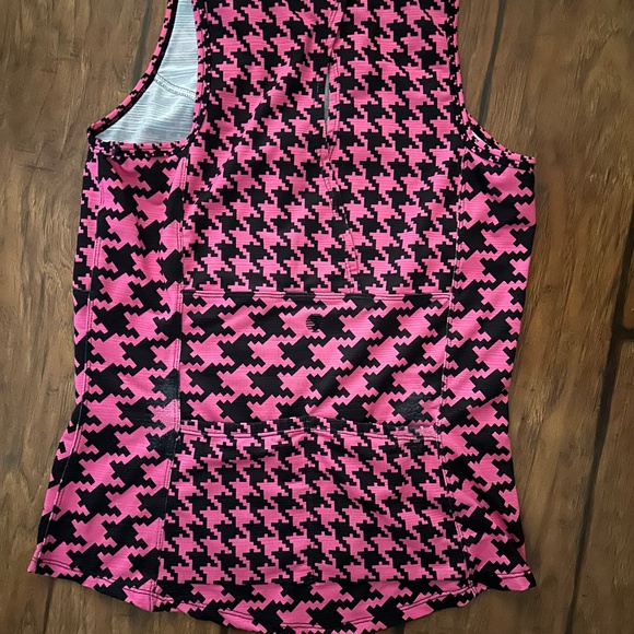 Shebeest sleeveless top - Picture 2 of 2